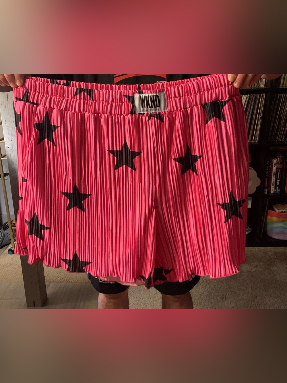 never worn - WkndChasers - Pink Star Print Pleated Women's Shorts